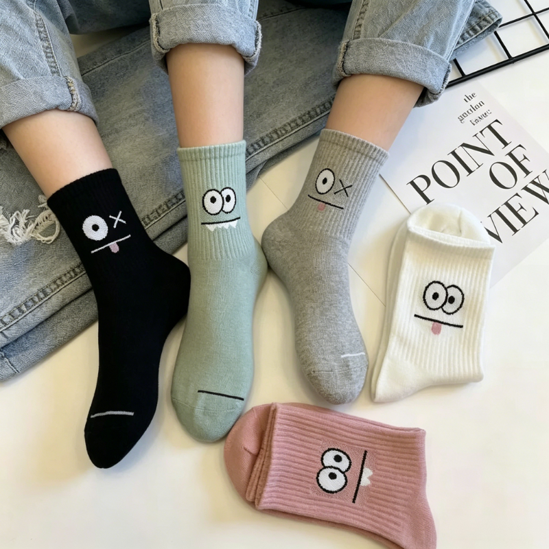 Street Fashion Youtube - 5 Pairs Cute Expression Print Socks