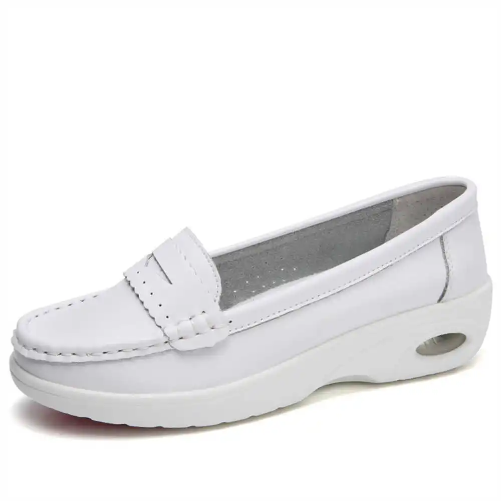 Thick Sole Slipon White Traine - đánh giá và giá Asian Street Fashion Girls