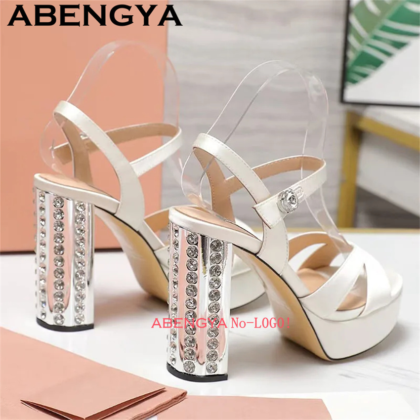 2026 New Women's Thick Bottom  - đánh giá và giá Street Fashion Week