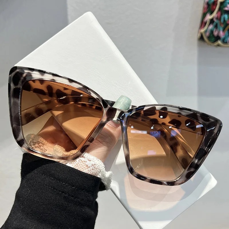 Trendy Cat Eye Sunglasses for  - đánh giá và giá Street Fashion Glasses